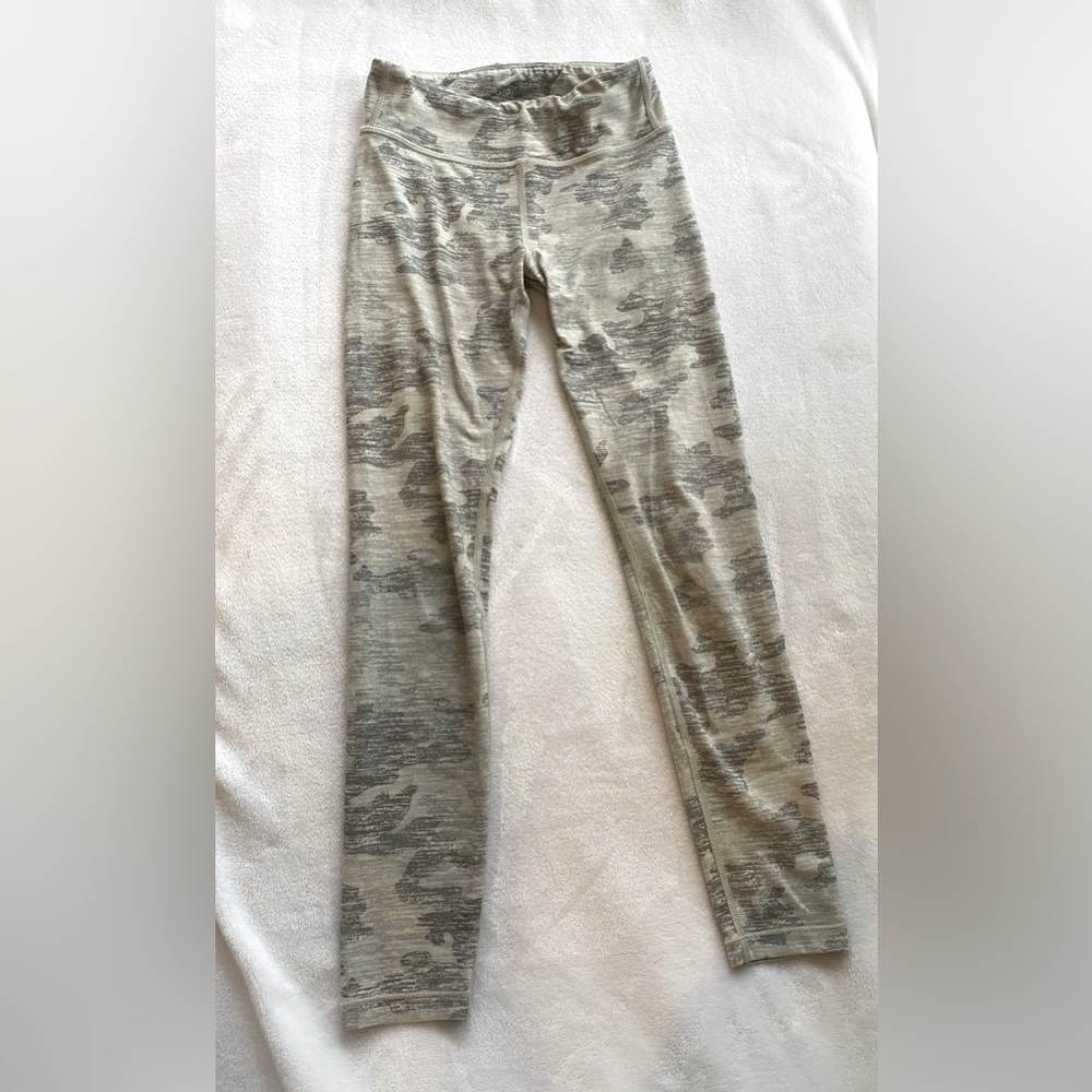 Athleta Girl grey & white camo leggings